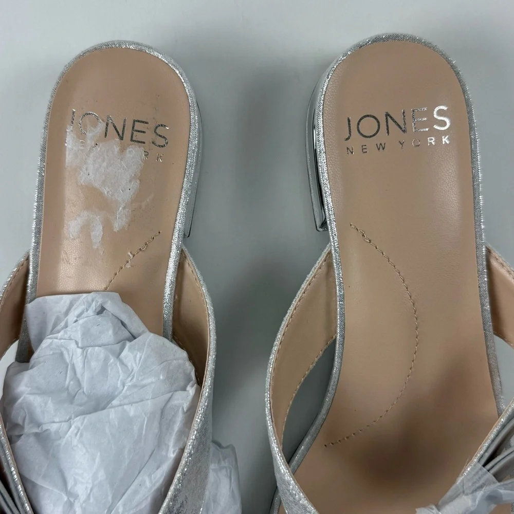 Jones New York Verdanta Slide Sandal Womens 7.5M Silver Slip On Low Heel NEW